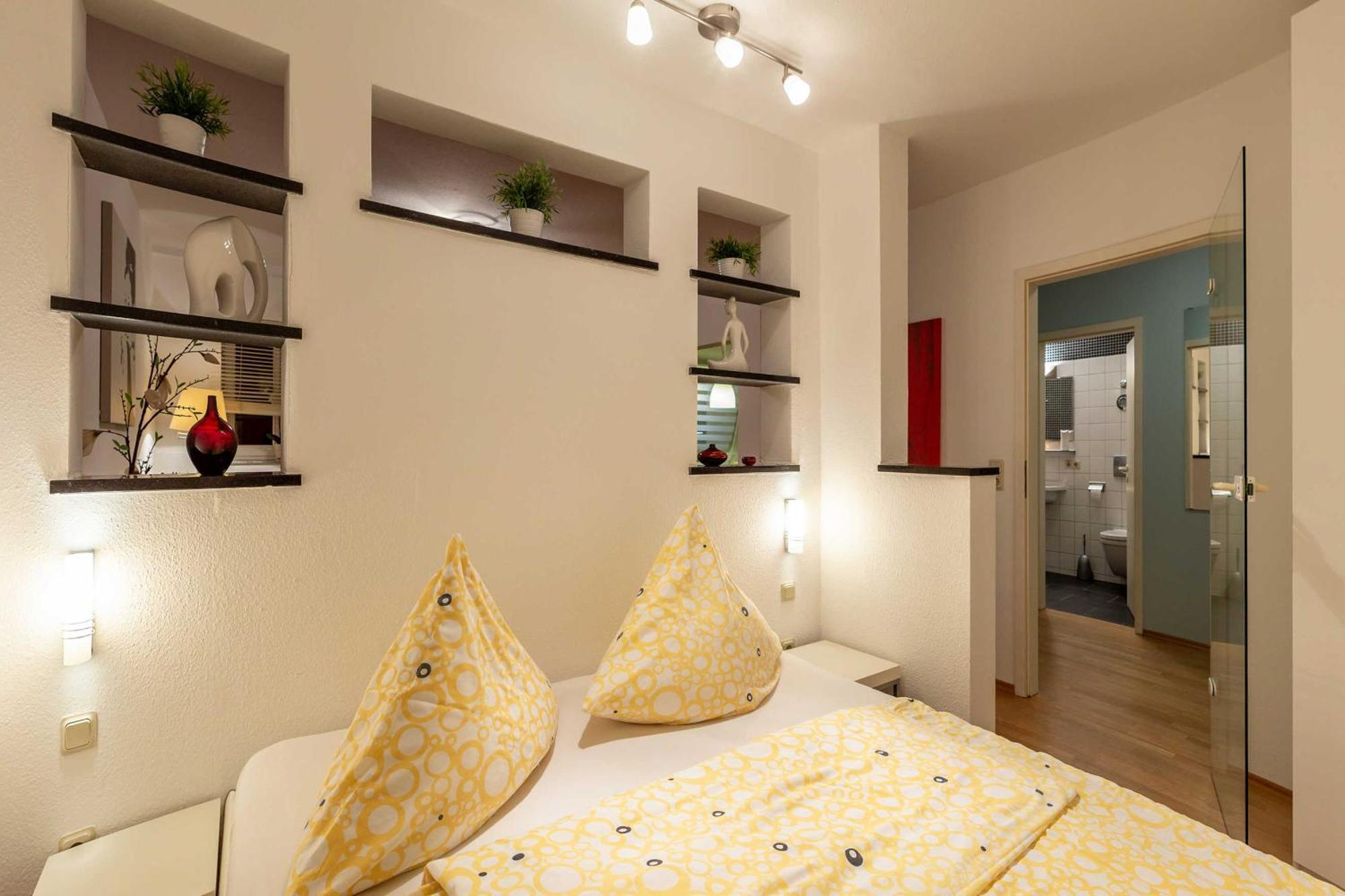 Apartment 4 *