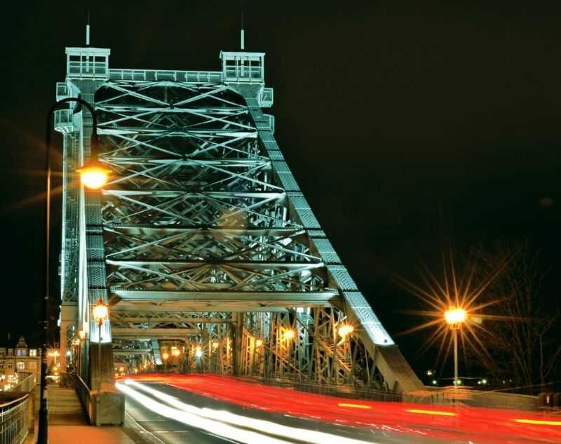 4 * Dresden