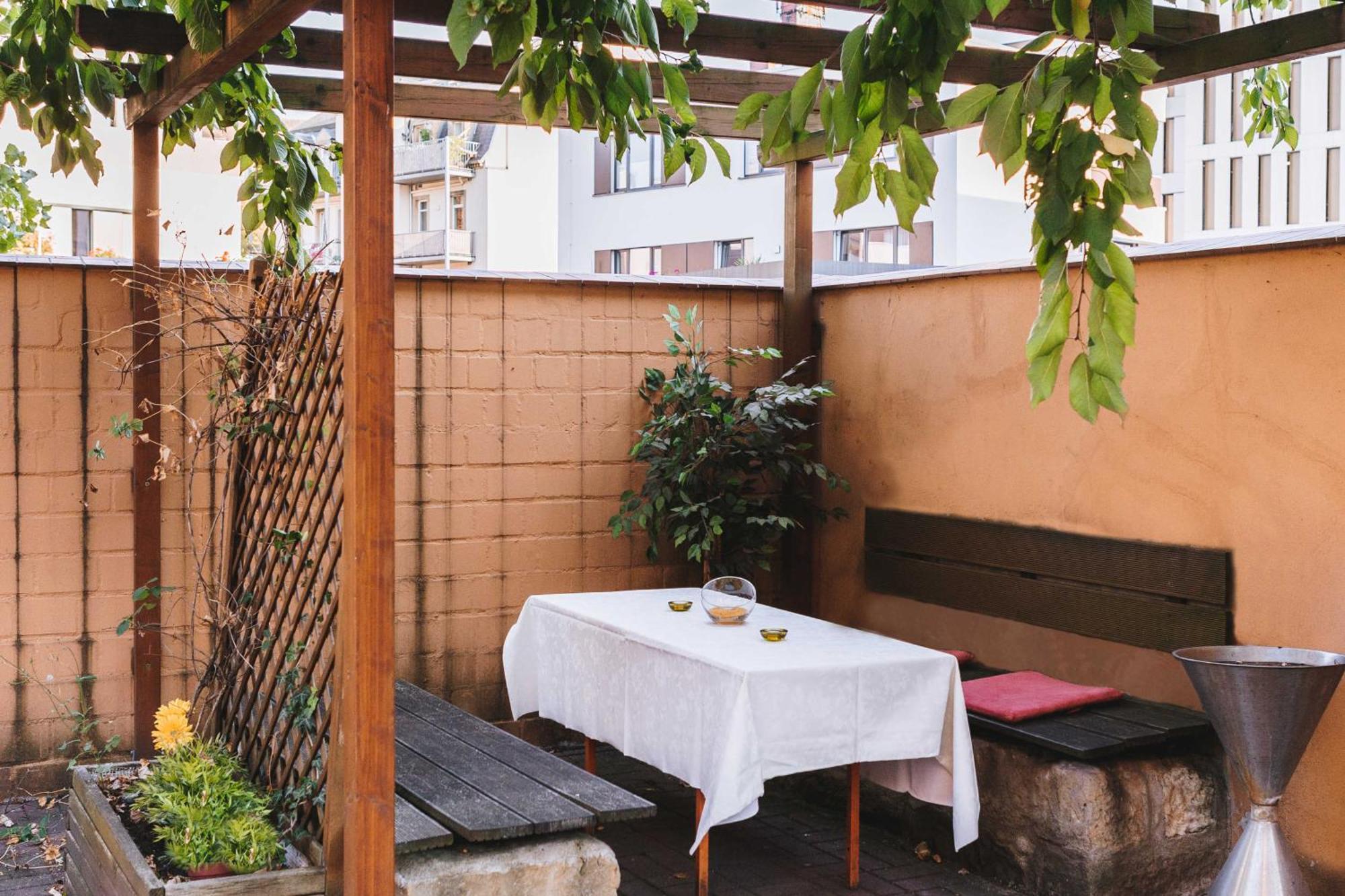 4 * Dresden